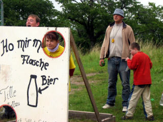 Freiwurf auf die Helfer!